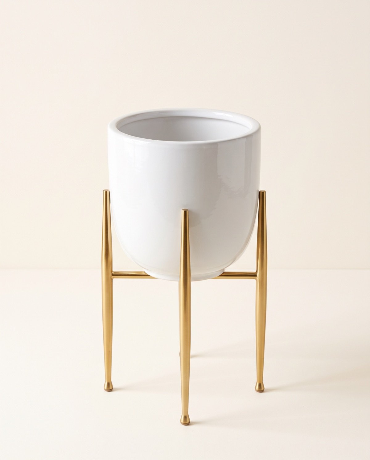 White Pot with Golden Stand